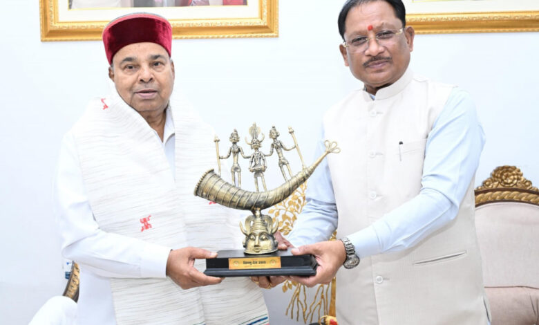 मुख्यमंत्री साय से कर्नाटक के राज्यपाल थावरचंद गहलोत ने की सौजन्य भेंट