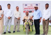बैटरी चलित ट्राइसाइकिल बनी पुरोचन के आत्मसम्मान और आत्मनिर्भरता की नई राह