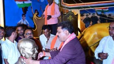 उप मुख्यमंत्री शर्मा ने भारत माता की प्रतिमा एवं भव्य शहीद स्मारक का किया लोकार्पण उप मुख्यमंत्री शर्मा ने भारत माता की प्रतिमा एवं भव्य शहीद स्मारक का किया लोकार्पण
