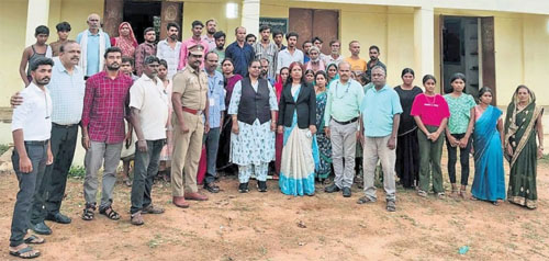 तमिलनाडु गए 48 मजदूर हुए बंधुआ मजदूरी के चंगुल से मुक्त तमिलनाडु गए 48 मजदूर हुए बंधुआ मजदूरी के चंगुल से मुक्त