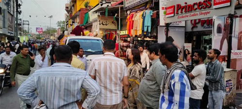 एवरग्रीन चौक से चिकनी मंदिर मार्ग अतिक्रमण मुक्त