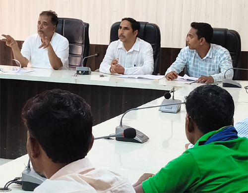 छत्तीसगढ़ होमस्टे नीति 2025-30 : बैठक में हितग्राहियों को दी गई व्यवसाय संचालन, ऋण सुविधा व पर्यटन संभावनाओं की जानकारी