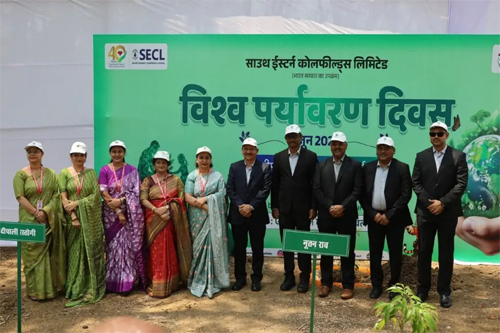 एसईसीएल की वार्षिक पर्यावरण पत्रिका पर्यावरण दर्पण का हुआ विमोचन एसईसीएल की वार्षिक पर्यावरण पत्रिका पर्यावरण दर्पण का हुआ विमोचन