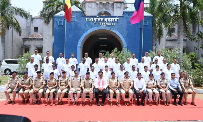 उप मुख्यमंत्री शर्मा 33 प्रशिक्षु उप पुलिस अधीक्षकों के बुनियादी प्रशिक्षण सत्र शुभारंभ में हुए शामिल