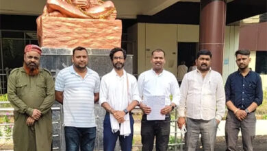 बैकुंठपुर शहर सहित जिले भर में बिजली व्यवस्था सहित सड़क सुरक्षा को लेकर शहरवासियों ने कलेक्टर को सौंपा ज्ञापन