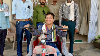 दिव्यांग मनुराज को मिला संबल, मोटराइज्ड ट्राईसाइकिल से अब शिक्षा की राह होगी आसान दिव्यांग मनुराज को मिला संबल, मोटराइज्ड ट्राईसाइकिल से अब शिक्षा की राह होगी आसान