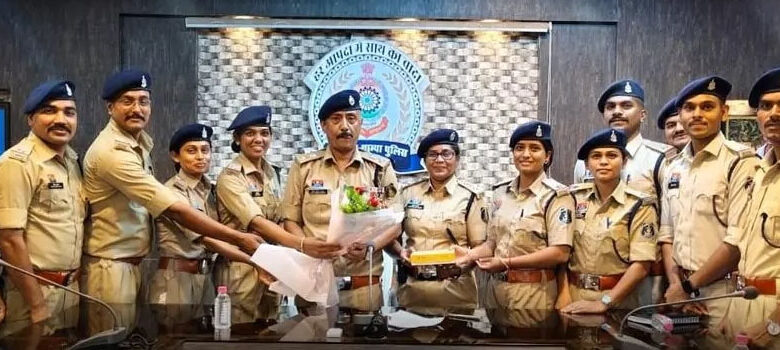 19 प्रशिक्षु उपनिरीक्षक और 2 सूबेदार 10 महीने के व्यवहारिक प्रशिक्षण के लिए जांजगीर-चांपा में पदस्थ 19 प्रशिक्षु उपनिरीक्षक और 2 सूबेदार 10 महीने के व्यवहारिक प्रशिक्षण के लिए जांजगीर-चांपा में पदस्थ