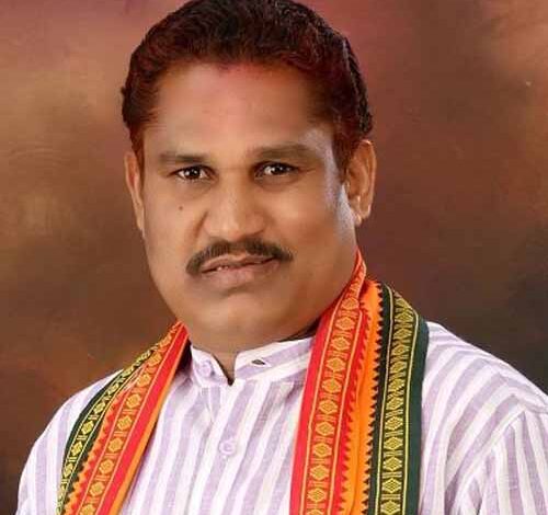 धान खरीदी केंद्रों मे सुखती को लेकार लैम्पस अध्यक्ष एंव प्रभारी मिले वन मंत्री से