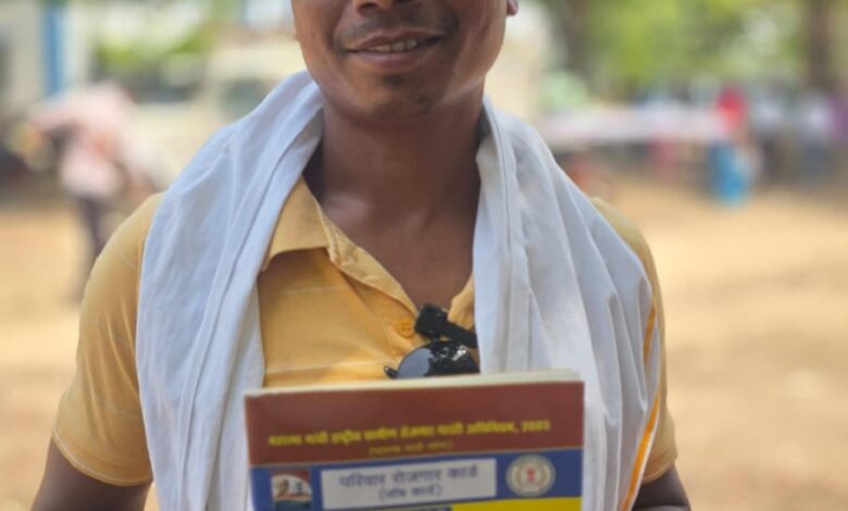 सुशासन तिहार से मिली रोजगार की नई राह, ओम प्रकाश पैकरा को मिला जॉब कार्ड