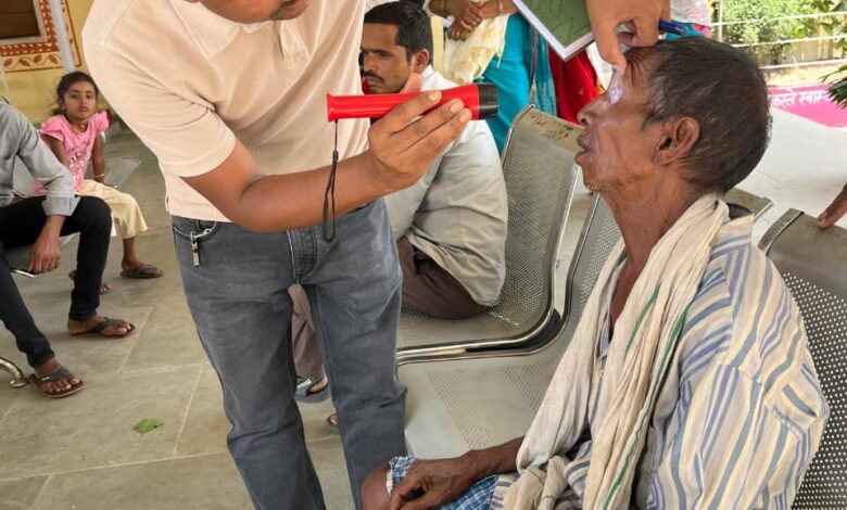 रोशनी लौटाने की मुहिम में छत्तीसगढ़ आगे: 1.63 लाख से अधिक मोतियाबिंद ऑपरेशन से हजारों चेहरों पर लौटी मुस्कान