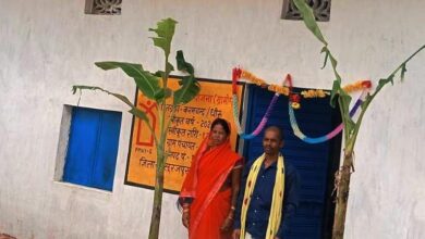 हाथियों के साये से सुरक्षित भविष्य तक : प्रधानमंत्री आवास योजना ने करमचन्द्र के परिवार को दिया नया जीवन