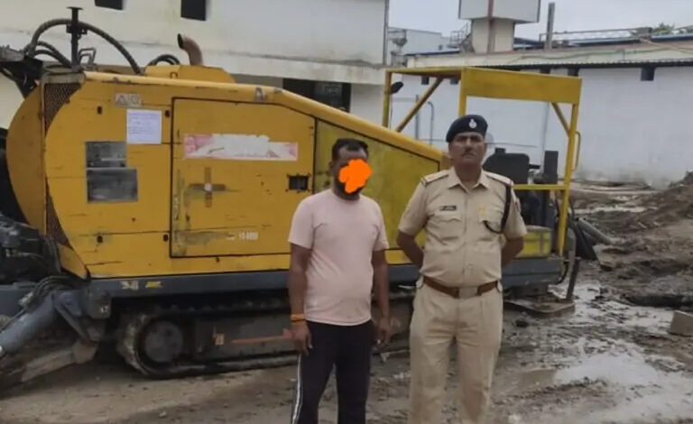 राजनांदगांव स्टेशन पर सिग्नल केबल क्षतिग्रस्त करने वाले एचडीडी मशीन चालक गिरफ्तार
