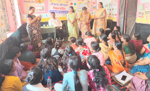 बेटी बचाओ बेटी पढ़ाओ अंतर्गत बलौदा के ग्राम पंचायत चारपारा में विशेष कार्यक्रम आयोजित