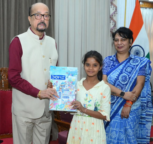 जीवन में ऐसा कार्य करें जिसमें केवल पाना नहीं, समाज को कुछ देना हो – राज्यपाल डेका जीवन में ऐसा कार्य करें जिसमें केवल पाना नहीं, समाज को कुछ देना हो – राज्यपाल डेका