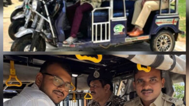 3 पुनर्वासित युवाओं को मिली ई-रिक्शा, अधिकारियों ने किया सफर