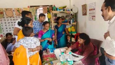 संचालक डॉ. रेणुका श्रीवास्तव ने आंगनवाड़ी केंद्रों का किया निरीक्षण, माताओं से संवाद कर जाना पोषण योजनाओं का प्रभाव संचालक डॉ. रेणुका श्रीवास्तव ने आंगनवाड़ी केंद्रों का किया निरीक्षण, माताओं से संवाद कर जाना पोषण योजनाओं का प्रभाव
