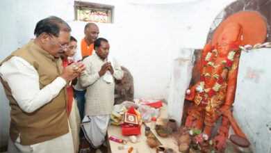 ठठारी गांव के ऐतिहासिक चतुर्भुज विष्णु मंदिर में मुख्यमंत्री साय ने की पूजा-अर्चना, प्रदेश की सुख-समृद्धि की कामना