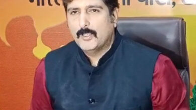 मुख्यमंत्री साय और भाजपा के जनप्रतिनिधि 45 डिग्री की तपती गर्मी में लोगों की समस्याओं का समाधान कर रहे हैं – चिमनानी