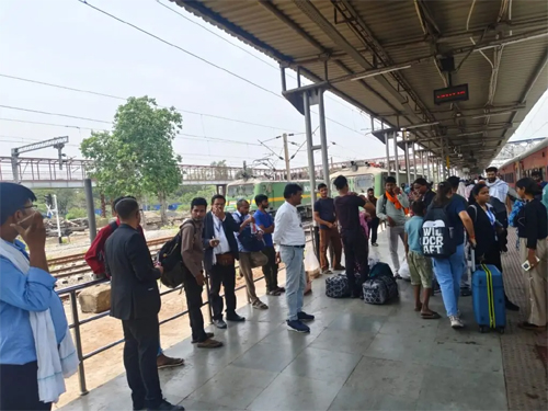 बिलासपुर स्टेशन में 20 ट्रेनों की जाँच, 644 मामलों से 4 लाख 13 हजार से अधिक का जुर्माना वसूला गया