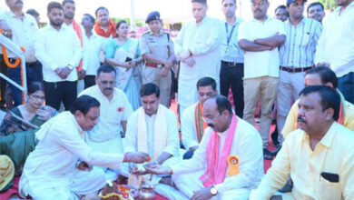 विकास की नई इबारत लिख रहा बिलासपुर, योजनाओं का लाभ अंतिम व्यक्ति तक पहुंचाना हमारी प्रतिबद्धता : केंद्रीय राज्य मंत्री साहू विकास की नई इबारत लिख रहा बिलासपुर, योजनाओं का लाभ अंतिम व्यक्ति तक पहुंचाना हमारी प्रतिबद्धता : केंद्रीय राज्य मंत्री साहू