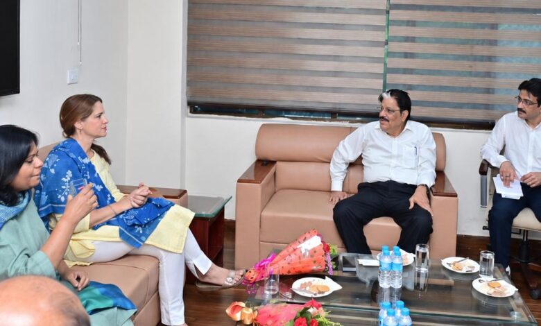 राज्य नीति आयोग और यूनिसेफ के बीच उच्चस्तरीय बैठक, विकसित छत्तीसगढ़ एवं बस्तर अंजोर को मिला अंतरराष्ट्रीय समर्थन राज्य नीति आयोग और यूनिसेफ के बीच उच्चस्तरीय बैठक, विकसित छत्तीसगढ़ एवं बस्तर अंजोर को मिला अंतरराष्ट्रीय समर्थन