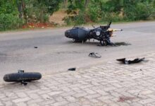 बाइक सवार को पीछे से तेज रफ्तार ट्रैक्टर ने मारी टक्कर बाइक सवार की मौत