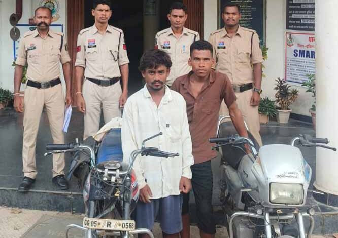 मोटर साइकिल चोरी के दो आरोपी गिरफ्तार