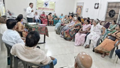 बुजुर्गों की संस्था सहयोग का हर सदस्य एक दिन करेगा मोबाइल उपवास, बैठक में सर्वसम्मति से लिया गया निर्णय