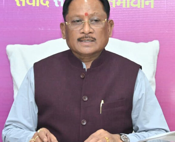 सकारात्मक सोच, जवाबदेही और संवेदनशील प्रशासन से अंतिम व्यक्ति तक पहुंचे शासन की योजनाओं का लाभ : मुख्यमंत्री साय