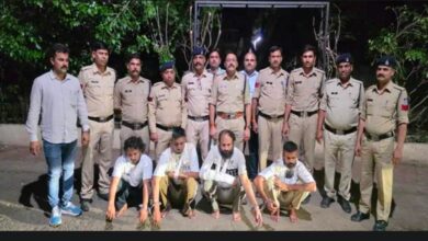 पुलिस टीम पर हमला, जमीन विवाद सुलझाने पहुंची टीम के दो जवान घायल; 4 आरोपी गिरफ्तार