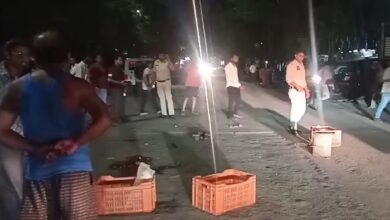 छत्तीसगढ़ में दो सड़क हादसे, एक युवक की मौत और दो घायल; पुलिस जांच में जुटी छत्तीसगढ़ में दो सड़क हादसे, एक युवक की मौत और दो घायल; पुलिस जांच में जुटी