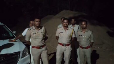 कोरिया-एमसीबी में रेत खनन पर सख्ती तेज, भाजपा नेता की हत्या के बाद प्रशासन अलर्ट मोड में कोरिया-एमसीबी में रेत खनन पर सख्ती तेज, भाजपा नेता की हत्या के बाद प्रशासन अलर्ट मोड में