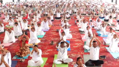 अंबिकापुर में मुख्यमंत्री विष्णु देव साय ने किया सामूहिक योग, दिया स्वस्थ जीवन का संदेश