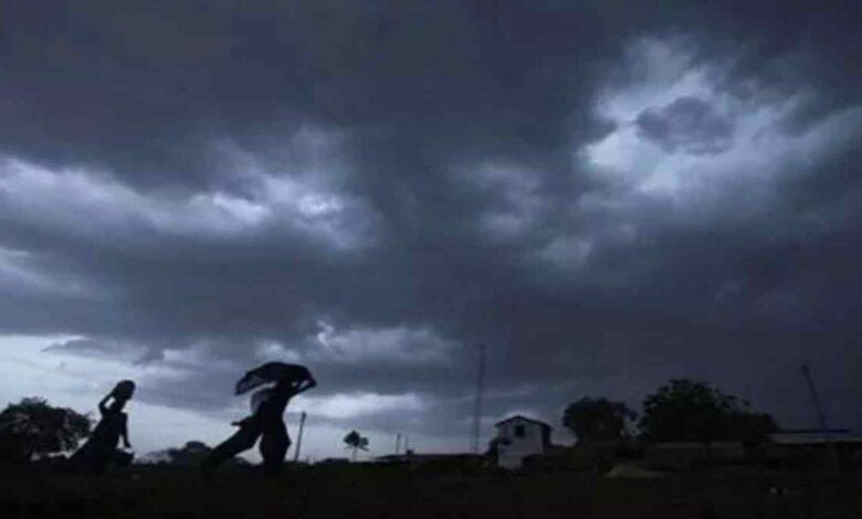 मध्य प्रदेश में मानसून की एंट्री में देरी, 38 जिलों में बारिश और आंधी का अलर्ट मध्य प्रदेश में मानसून की एंट्री में देरी, 38 जिलों में बारिश और आंधी का अलर्ट