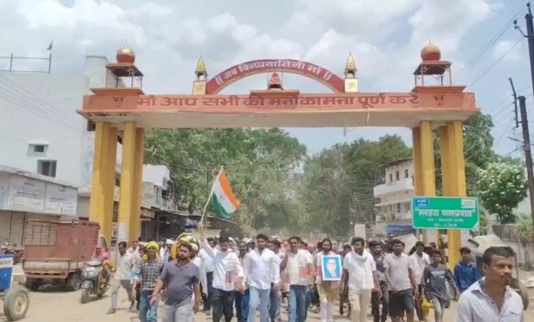 छत्तीसगढ़ के धमतरी में बड़ा आंदोलन 52 गांवों के ग्रामीणों ने प्रशासन के खिलाफ खोला मोर्चा छत्तीसगढ़ के धमतरी में बड़ा आंदोलन 52 गांवों के ग्रामीणों ने प्रशासन के खिलाफ खोला मोर्चा