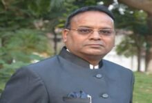 नायब तहसीलदारों की हड़ताल जारी, अजय चंद्राकर के बयान से बढ़ी सियासी गर्मी