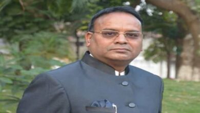 नायब तहसीलदारों की हड़ताल जारी, अजय चंद्राकर के बयान से बढ़ी सियासी गर्मी नायब तहसीलदारों की हड़ताल जारी, अजय चंद्राकर के बयान से बढ़ी सियासी गर्मी