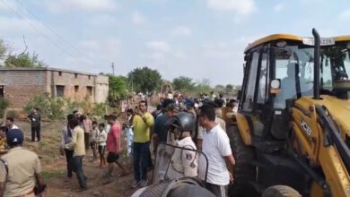 नकटी गांव में प्रशासन की बड़ी कार्रवाई, 48 अवैध मकानों को हटाने का अभियान शुरू