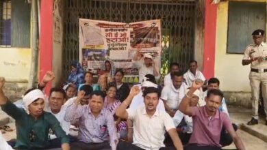 कांकेर में प्रशासन के खिलाफ बड़ा प्रदर्शन, सीईओ पर गंभीर आरोप लगाकर खोला मोर्चा