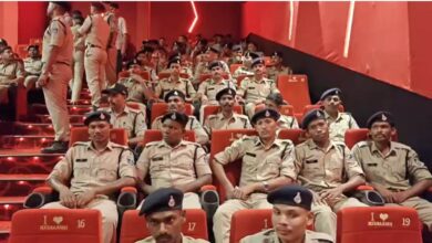 नर्मदापुरम में रील-रियल का धमाका लापता इंस्पेक्टर की कहानी निकली फिल्म प्रमोशन का मास्टरस्ट्रोक नर्मदापुरम में रील-रियल का धमाका लापता इंस्पेक्टर की कहानी निकली फिल्म प्रमोशन का मास्टरस्ट्रोक