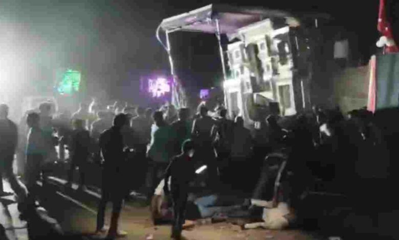 मोहर्रम जुलूस में बड़ा हादसा, हाईटेंशन लाइन की चपेट में आने से 3 की मौत