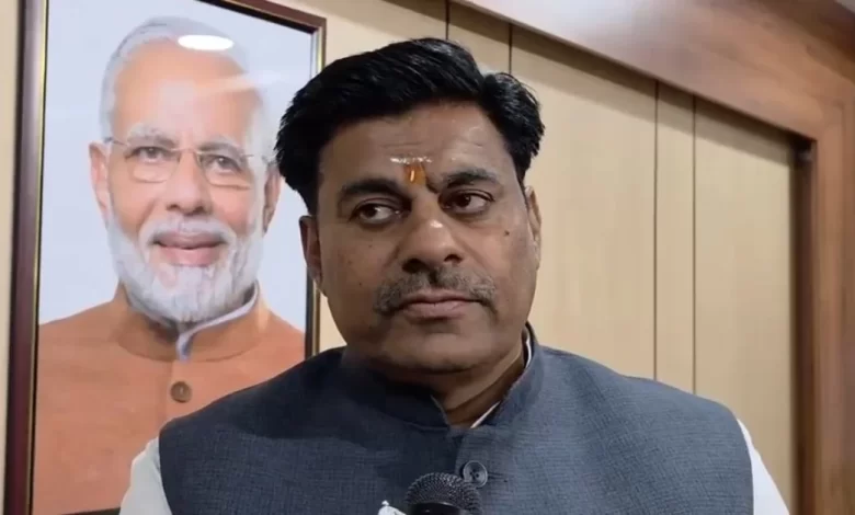 मुहर्रम जुलूस में गाड़ी ब्लास्ट मामला, बीजेपी विधायक ने की सख्त कार्रवाई की मांग