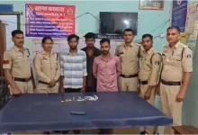 सराफा कारोबारी समेत 3 गिरफ्तार, सोने का बिस्किट भी बरामद