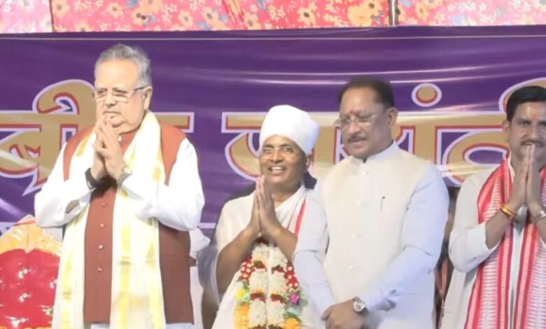 कबीर जयंती महोत्सव में सीएम विष्णुदेव साय, सरकार की योजनाओं और उपलब्धियों का किया उल्लेख
