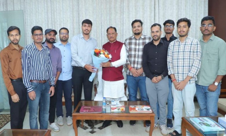 UPSC में छत्तीसगढ़ का गौरव, CM साय ने सफल अभ्यर्थियों से की मुलाकात युवाओं का बढ़ाया हौसला