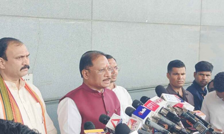 दिल्ली दौरे से लौटे CM साय, बस्तर विकास, आयुर्वेदिक AIIMS और UPSC छात्रों को लेकर की अहम चर्चा