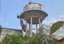 बिलौजी क्षेत्र में जर्जर पानी की टंकी का हिस्सा गिरा, लोगों में दहशत; नगर निगम की लापरवाही पर उठे सवाल