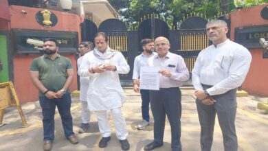 कांग्रेस ने लगाया सरकारी अस्पतालों में अमानक दवा आपूर्ति का आरोप, राज्यपाल को सौंपा ज्ञापन