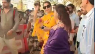 भारत भाग्य विधाता’ की पहली स्क्रीनिंग में शामिल होंने कंगना रनौत रायपुर पहुंची भारत भाग्य विधाता’ की पहली स्क्रीनिंग में शामिल होंने कंगना रनौत रायपुर पहुंची