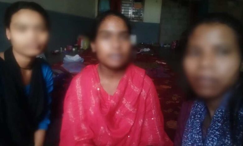 तीन युवतियां चेन्नई में बनी बंधक, विधायक से लगाईं गुहार तीन युवतियां चेन्नई में बनी बंधक, विधायक से लगाईं गुहार